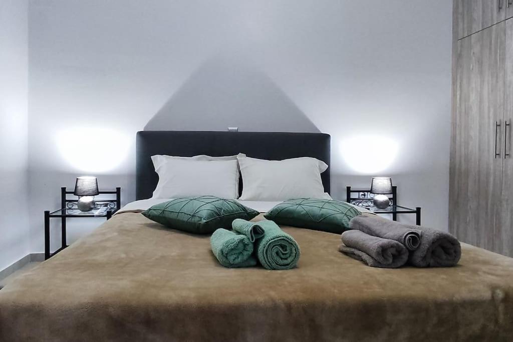 Modern Apartment In 伊第亚 外观 照片