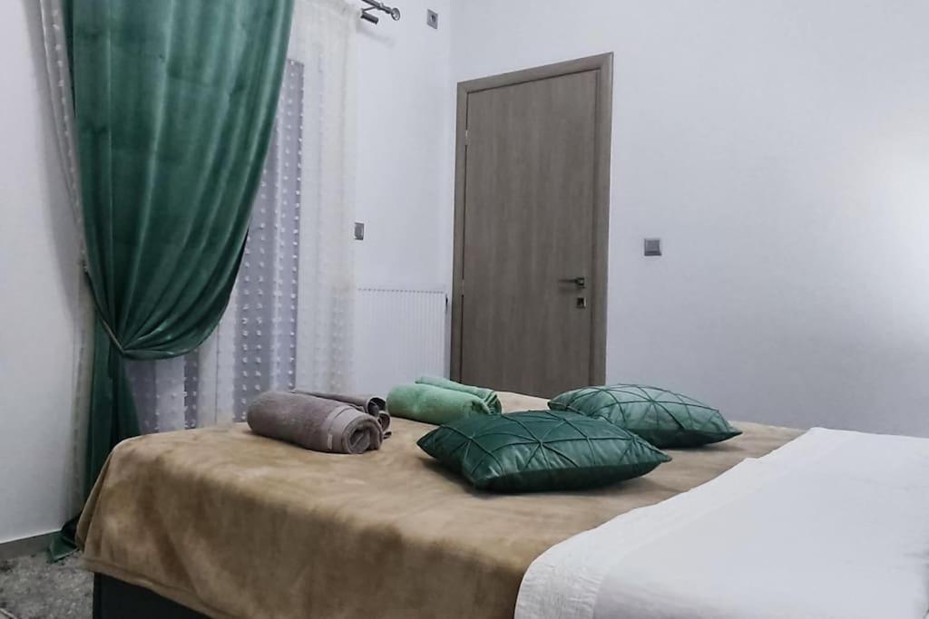 Modern Apartment In 伊第亚 外观 照片