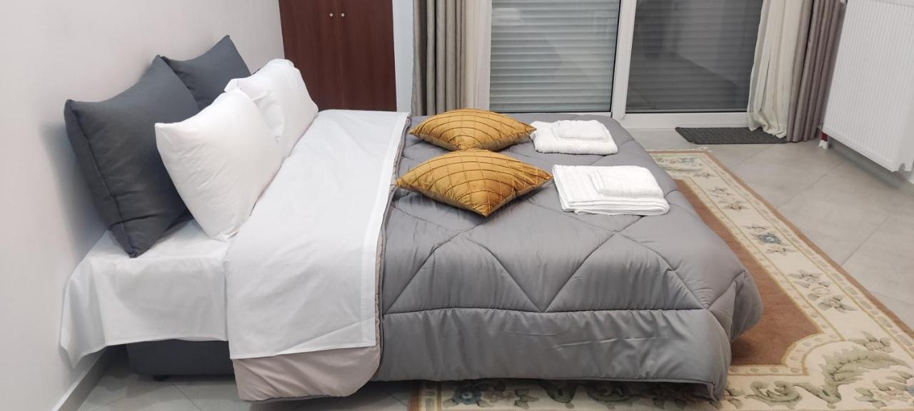 Modern Apartment In 伊第亚 外观 照片
